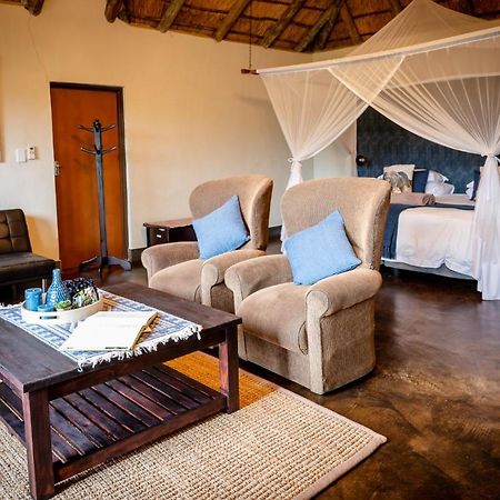 Umkumbe Safari Lodge Riverside 史库库莎 外观 照片