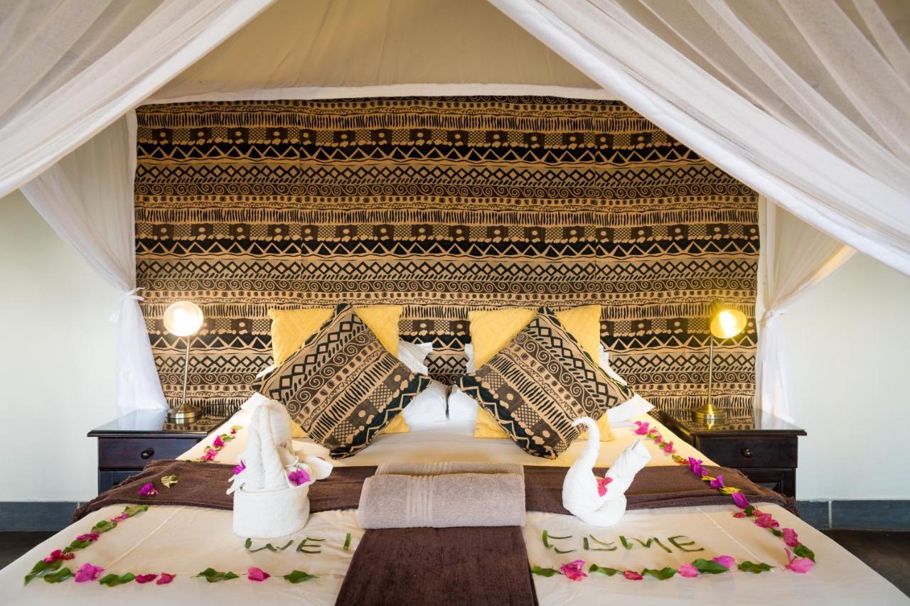 Umkumbe Safari Lodge Riverside 史库库莎 外观 照片