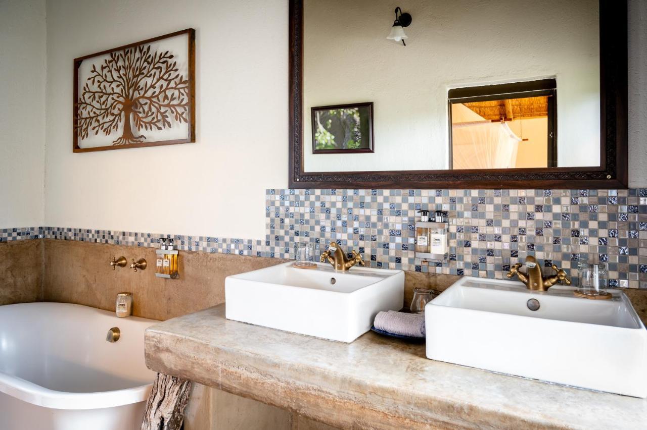 Umkumbe Safari Lodge Riverside 史库库莎 外观 照片